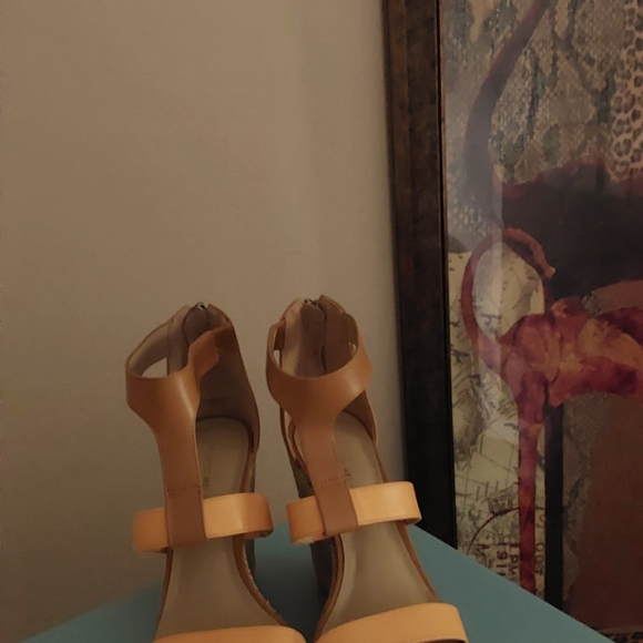 Wedges - Picture 1 of 5